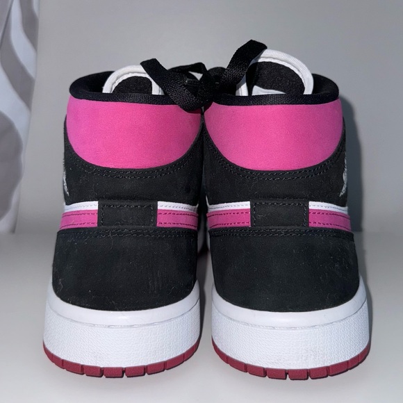 Jordan 1 Cactus Flower - Picture 5 of 5